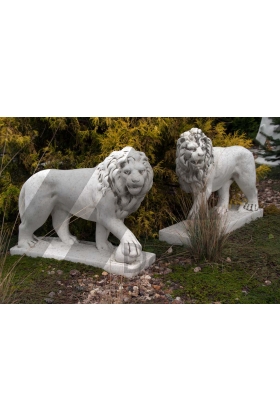 Figura dekoracyjna - betonowy lew lewy